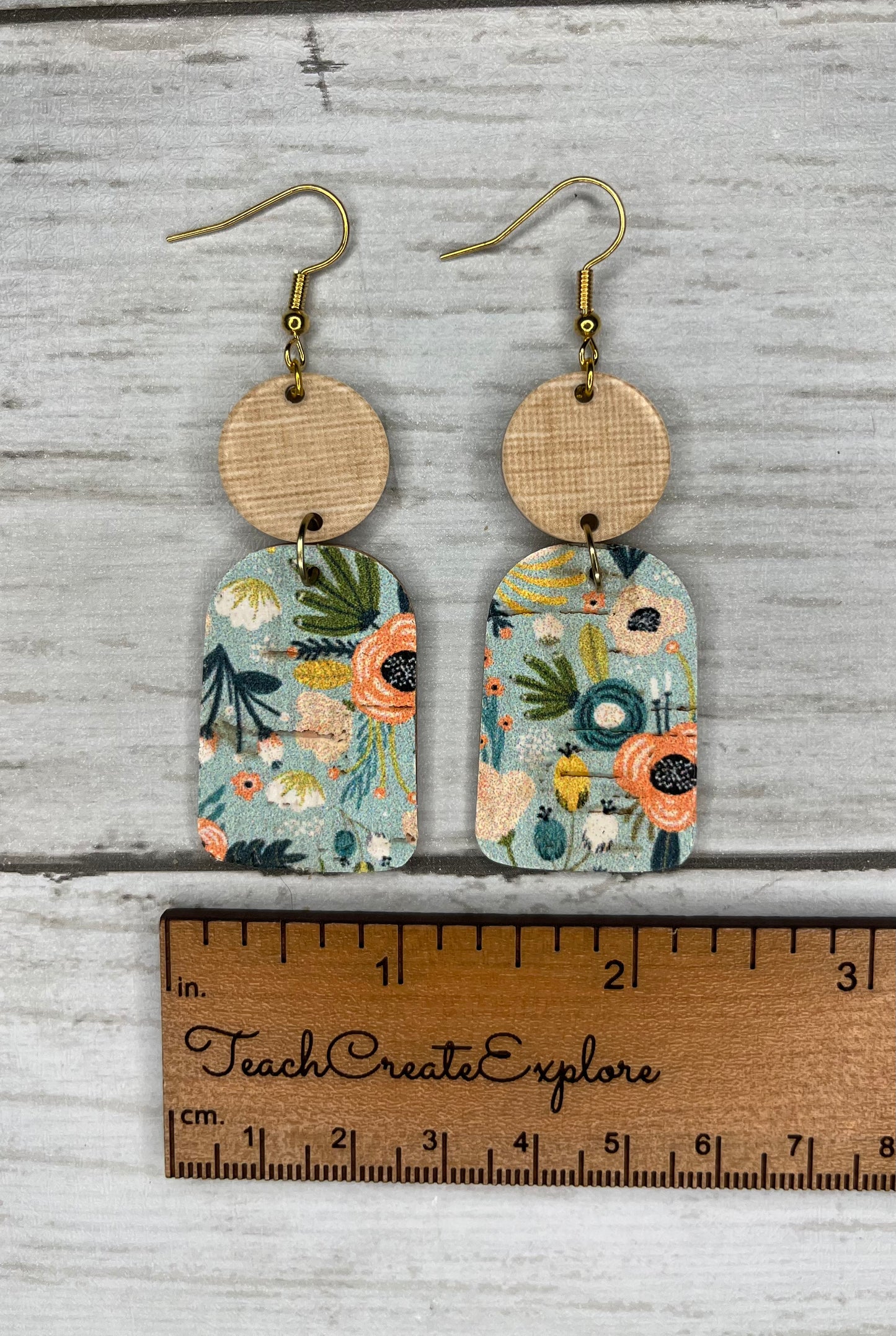 The Daisy- Burlap Floral